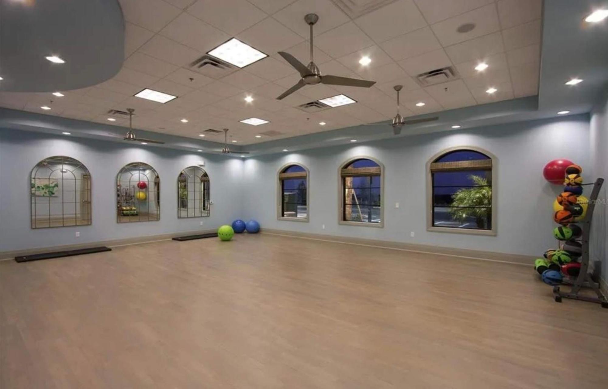 Stunning 5 Bd W/ Pool Close To Disney 8955 Kissimmee Luaran gambar
